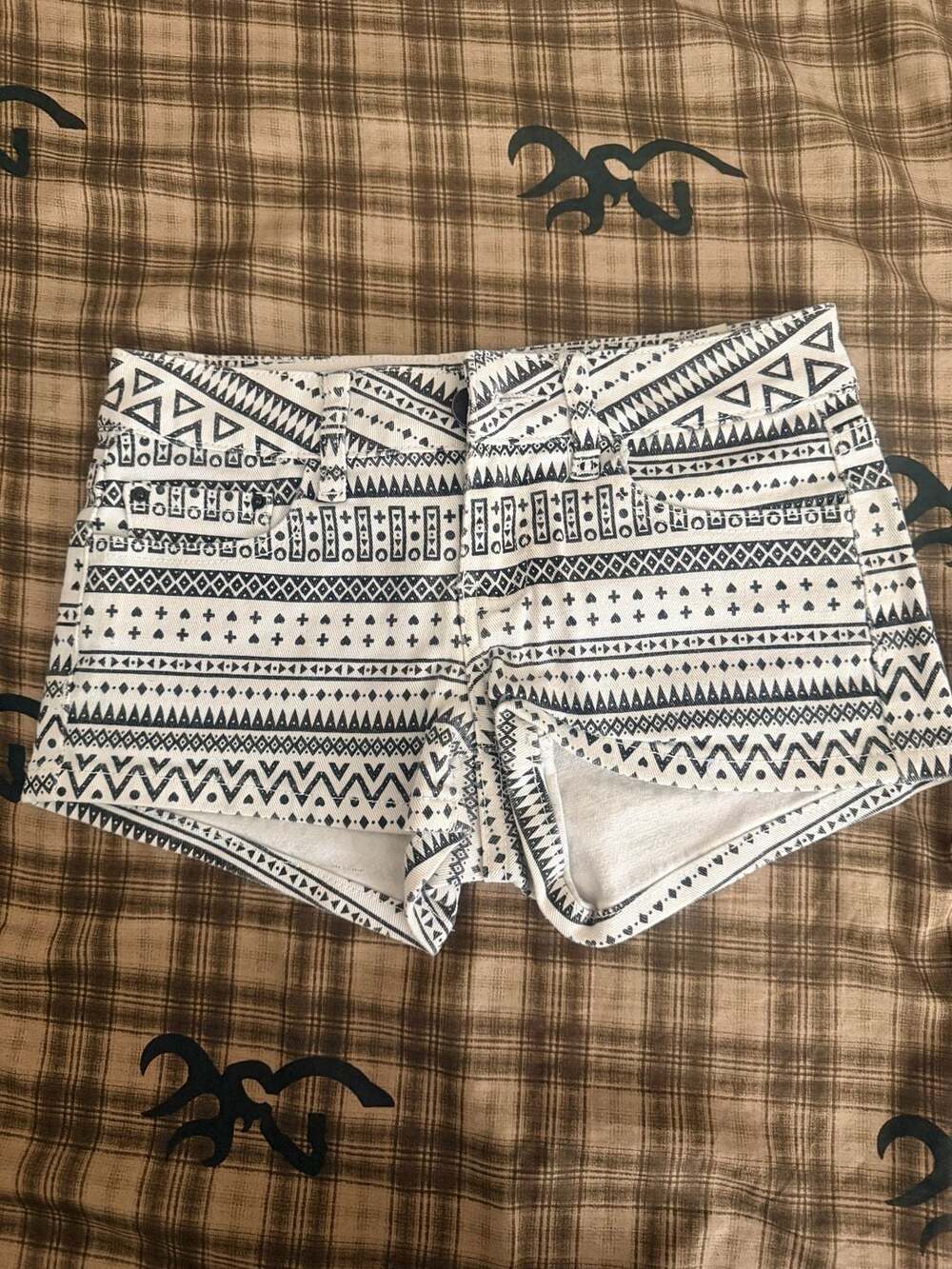 YMI Tribal Print Shorts Size 1 Black White Geometric Denim